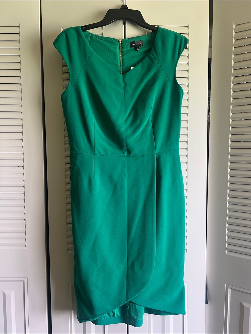 The Limited Emerald Green Cap Sleeve Sheath Dress - Size 10 - New with tags